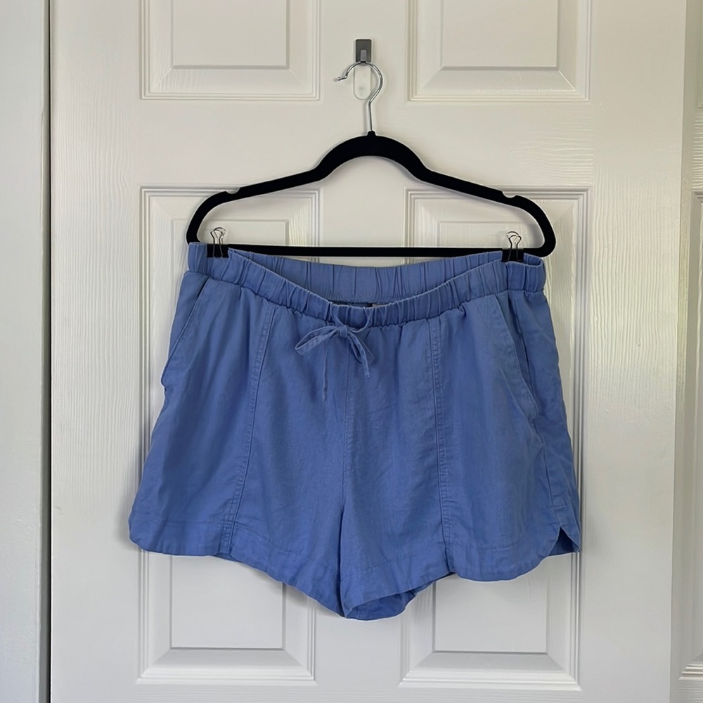 linen shorts